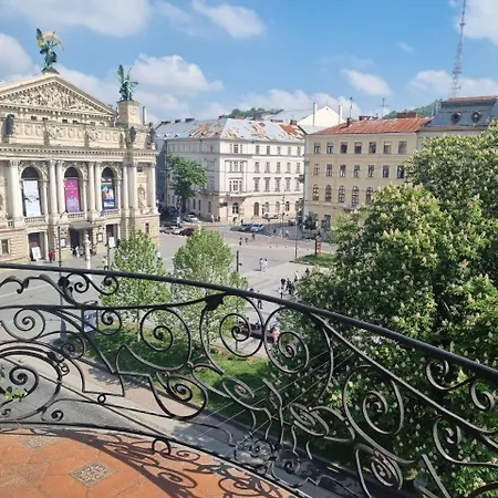 Opera View Terrace Svobody Avenu 35 Apartment *