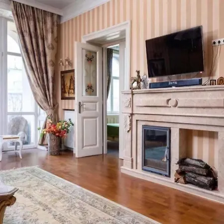 Apartment Opera View Terrace Svobody Avenu 35 *